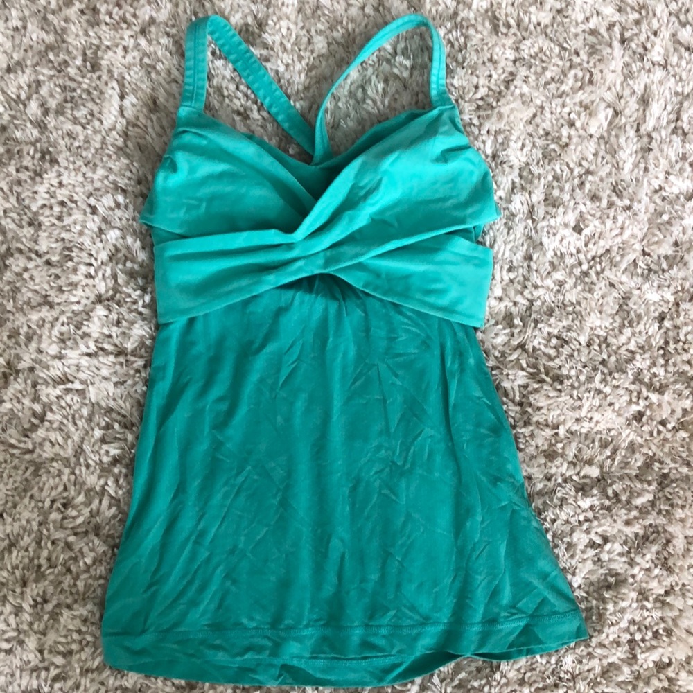 Lululemon tank